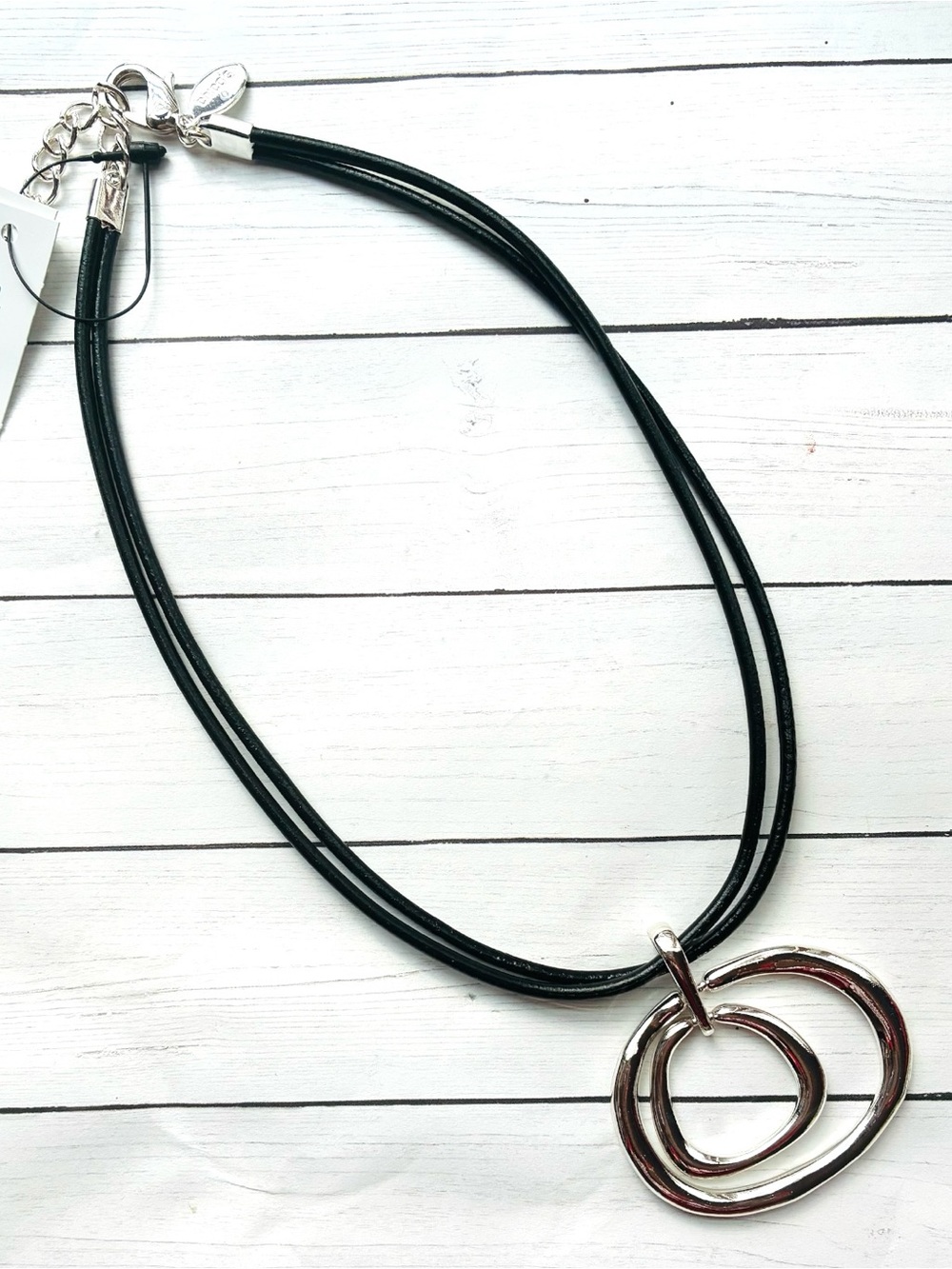 New NWT Chico's Black Leather Double Cord Silver Interlocking Rings Necklace $40